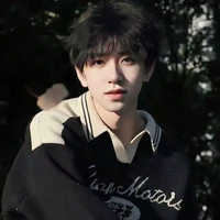 Hạ Tuấn Lâm-Em