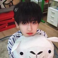 Tả Kỳ Hàm_cậu