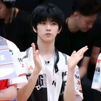 Trương Hàm Thụy _y