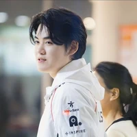 Lee Min - Hyung ( T1 Gumayusi )