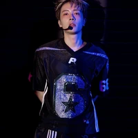 nhỏ này hay bí idea💫