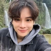 Thái ngân, ba hùng huỳnh