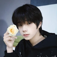 Vương Lỗ Kiệt _Anh_