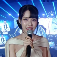 mc nữ