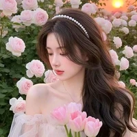 Bạch Tuyết Nguyệt/Phu Nhân/Bạch Thị