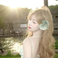 Hà Như ý_ bạn anh