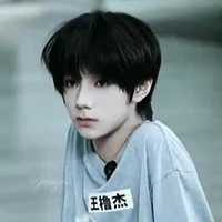 Vương Lỗ Kiệt_lạnh lùng