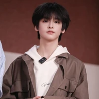 Dương Hàm Bác