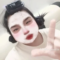 con chị Rái cá