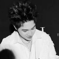 🐑 Win ☪ Lee ⚡