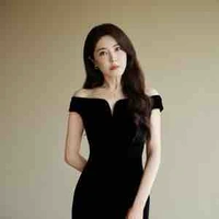 Bà Linh - mẹ Trạch Dương