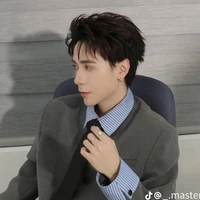 QUANG HÙNG