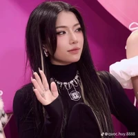 Trần Thảo Linh ( chị gái của Đăng Dương)