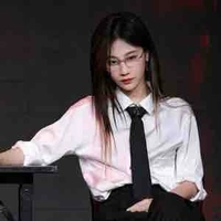 Viên Nhất Kỳ -Em