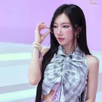 Khương Hoàng Mỹ(Cam)