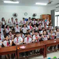 Cả lớp(tuỳ trường hợp)