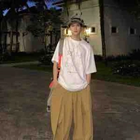 Anh tú