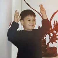 negav khi nhỏ