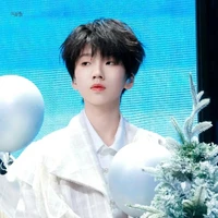 Nhiếp Vĩ Thần