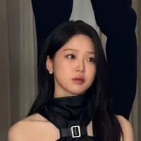 Kim Si Eun김시은