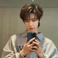 Hạ Tuấn Lâm_ stylist