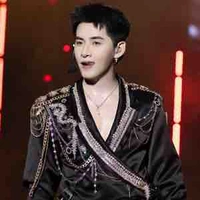 Huỳnh hoàng hùng( hùng huỳnh)