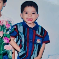 QUANH ANH LÚC NHỎ