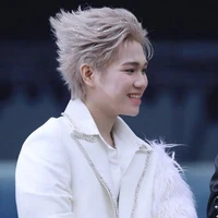 "Hoàng Đức Duy"