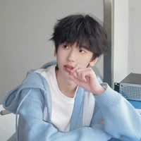 Tả Kì Hàm_han