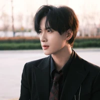 Triển Trí Vỹ - Triển Hiên