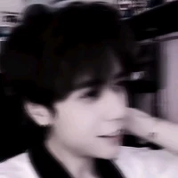 Nhóm em(Trừ ai ko bt)