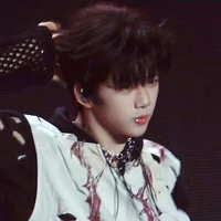 Trương Hàm Thụy - Gã