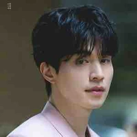 Lee Dong Wook 