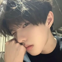 Gia Thế Hoàng_nam9