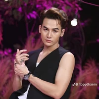 Ali Hoàng Dương