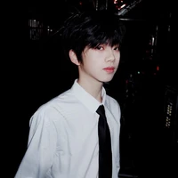Trương Hàm Thuỵ