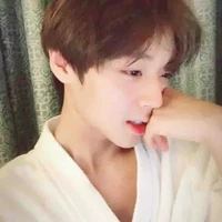 Si Eun