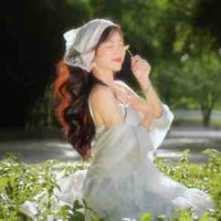 (Lư) Hoàng Diệp Linh 