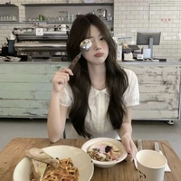 Kim Soo-hee • Sooza • 00