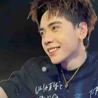 quang hùng