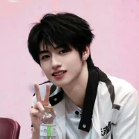 𝐏𝐞𝐰.𝐳𝐳𝐱𓆝