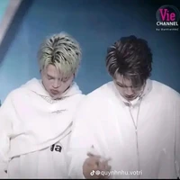 Nhỏ này lười (t/g)