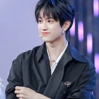 Ngao Tử Dật