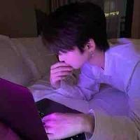 Liam(người đứng đầu Moonhaven)