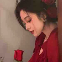 Hoàng Tuệ Nhiên_mẹ  nu9