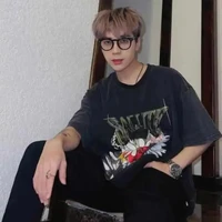 Lê Quang Hùng lúc chưa xuyên(E)