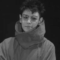 Choi Seung Hyun /em/