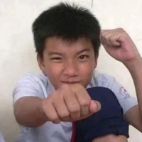 Hiếu lúc nhỏ