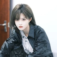 Bách Hân Dư.