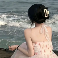 Tô Uyển_mẹ em,Hàm